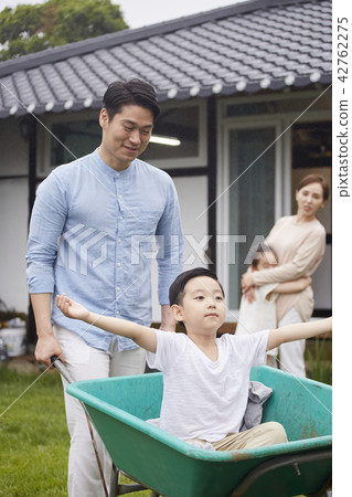 Life, House, Garden, Family, Korean 42762275