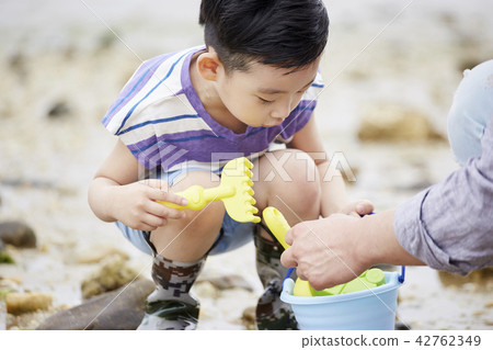 Sea, hands-on learning, Korean 42762349