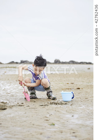 Sea, hands-on learning, Korean 42762436