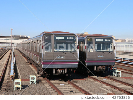 在大阪市谷町線上火車 42763836