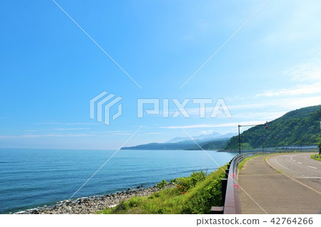 Hokkaido blue sky and the Sea of Okhotsk Hokkaido blue sky and the Sea of Okhotsk 42764266