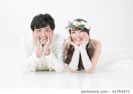 Cheeks bride and groom Cheeks bride and groom 42764975
