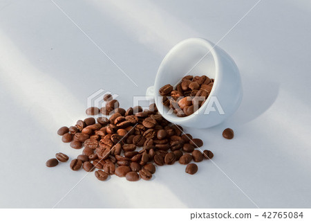 一杯咖啡 42765084