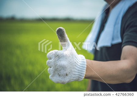 A farmer 42766360