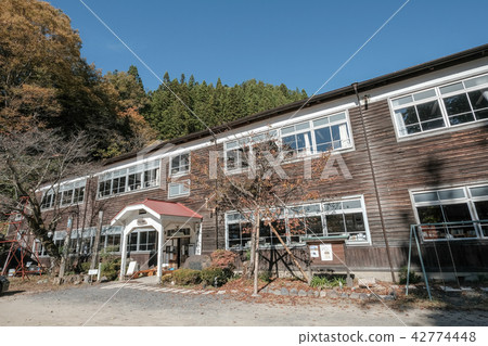 Old Kisawa primary school 42774448