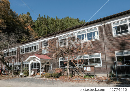 Old Kisawa primary school 42774450