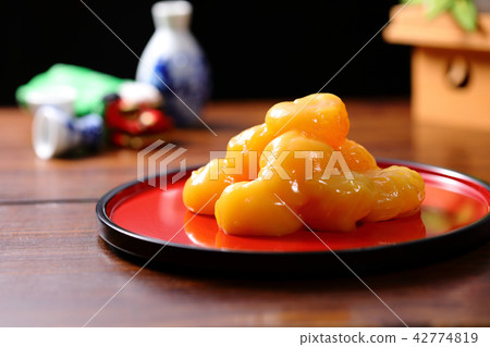 Sweet chestnut paste Sweet chestnut paste 42774819