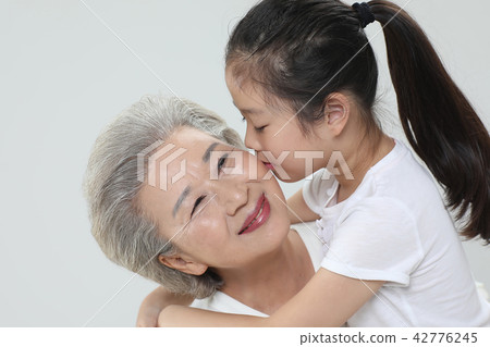 Happy family Happy family 42776245