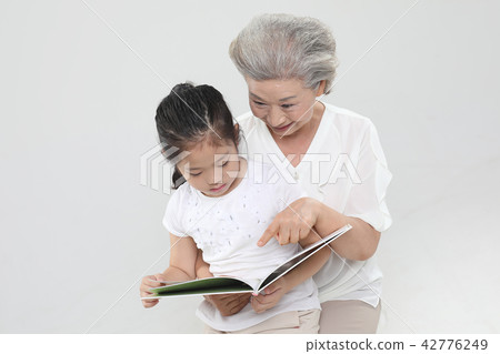 Happy family Happy family 42776249