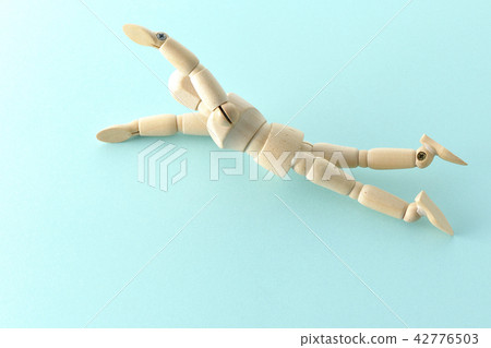 I just swim. I just swim. 42776503