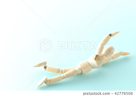 我只是游泳 我只是游泳 42776508