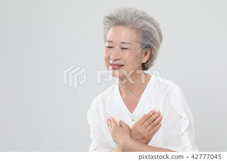 Happy family 42777045