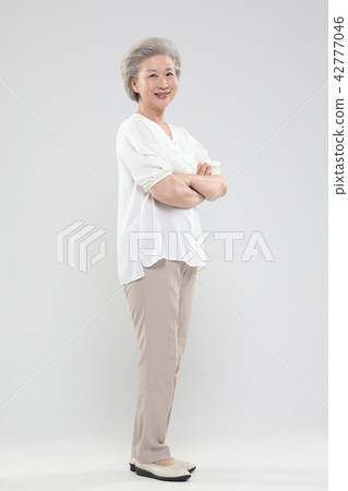 Happy family 42777046