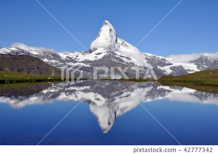 Upside-down Matterhorn 42777342
