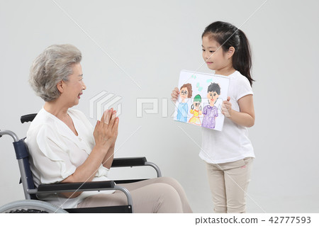 Happy family 42777593