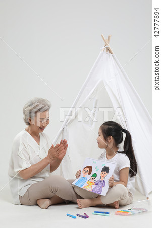 Happy family Happy family 42777894