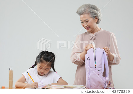 Happy family Happy family 42778239