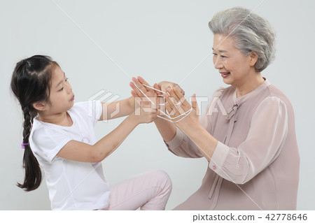 Happy family 42778646