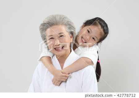 幸福的家庭 42778712