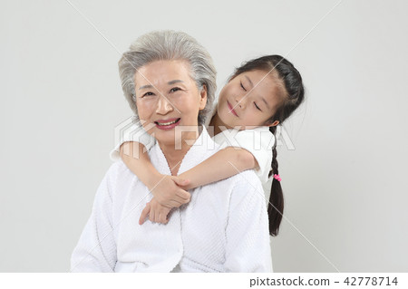 幸福的家庭 幸福的家庭 42778714