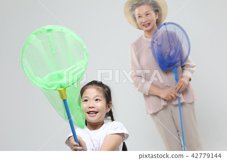 Happy family 42779144