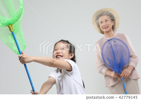 Happy family 42779145