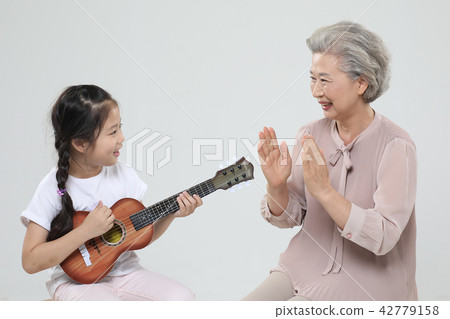 幸福的家庭 42779158