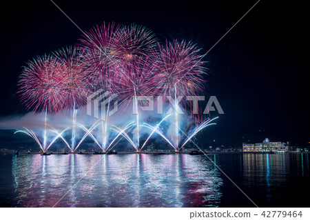 Fireworks image on the sea surface of the Seto Inland Sea Fireworks image on the sea surface of the Seto Inland Sea 42779464