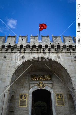 Topkapi Palace gate 42780894