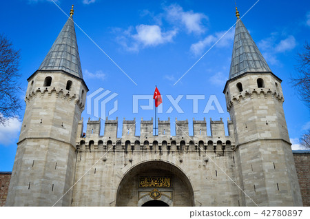 Topkapi Palace gate 42780897