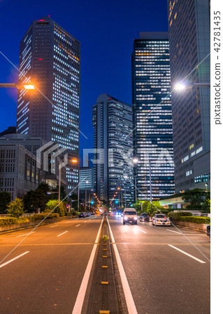 "Tokyo" Shinjuku Fukutoshin business district "Tokyo" Shinjuku Fukutoshin business district 42781435