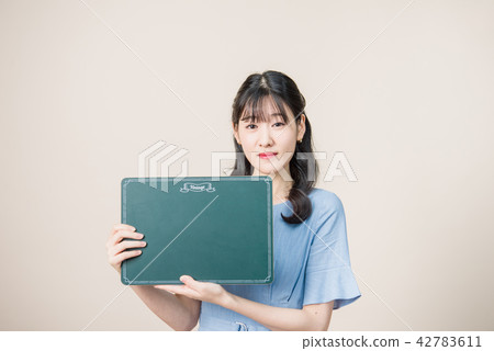 vixen, midinette, Woman 42783611
