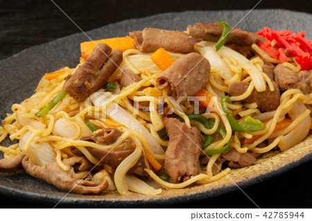 Hormone fried noodles 42785944