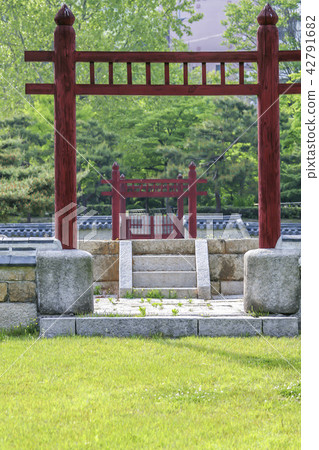 首爾,韓國,Sajik公園,Tangun寺 首爾,韓國,Sajik公園,Tangun寺 42791682