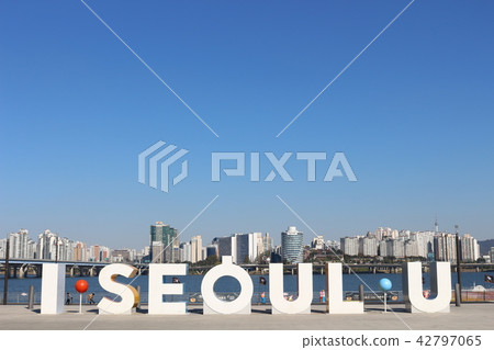The Han River The Han River 42797065