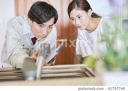供應商和女性 供應商和女性 42797748