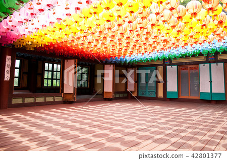 江原道高城郡Gongongbongsa寺 江原道高城郡Gongongbongsa寺 42801377