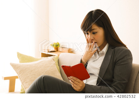 Sumaho Business Woman Relaxation Living Sofa Lifestyle Sumaho Business Woman Relaxation Living Sofa Lifestyle 42802532