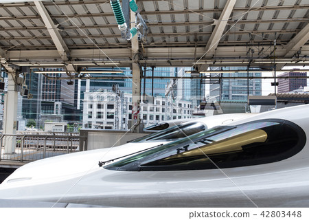 First car of Tokaido · Sanyo Shinkansen 42803448