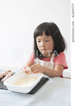 Children's cooking class Children's cooking class 42804577