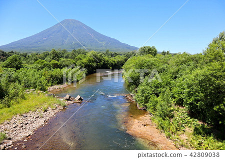 Mt. Yotei in the summer 42809038