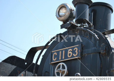 Thinking of a past day SL 42809335