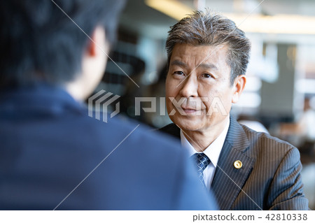 商人，律師，諮詢 42810338