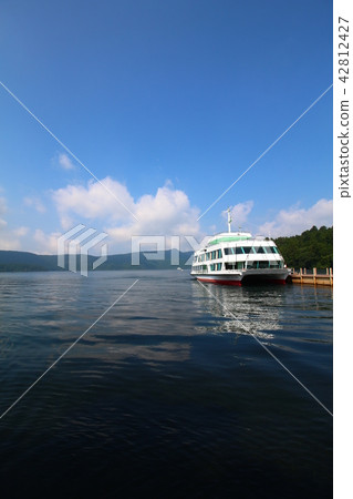 Landscape of Ashinoko 42812427