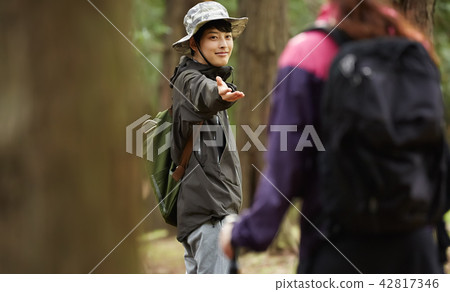 男女戶外休閒 42817346