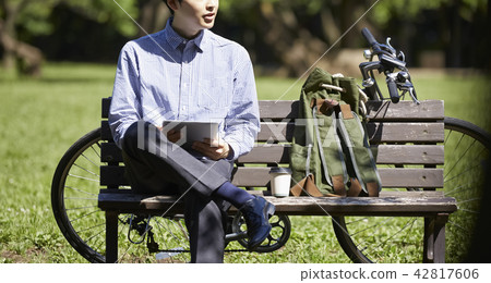 公園電腦男 42817606