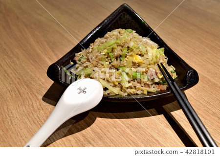 Yangzhou fried rice 42818101