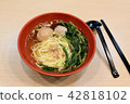 Dumpling noodles 42818102