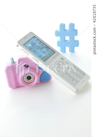 Hash tag # Internet social institution Hash tag # Internet social institution 42818735