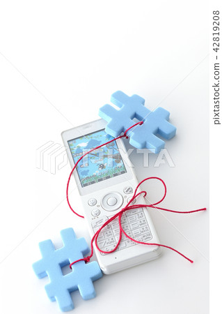 Hash tag # Always tied to someone Hash tag # Always tied to someone 42819208